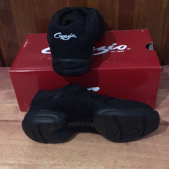 Dance Sneakers Capezio ROCK IT Black size 2 M NIB - Picture 3 of 5